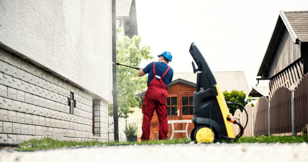 Best Playground Equipment Cleaning  in New Berlin, WI